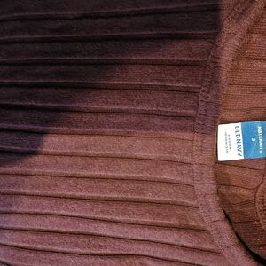 Old Navy Maternity/Nursing Ribbed Knit Top in Deep Purple